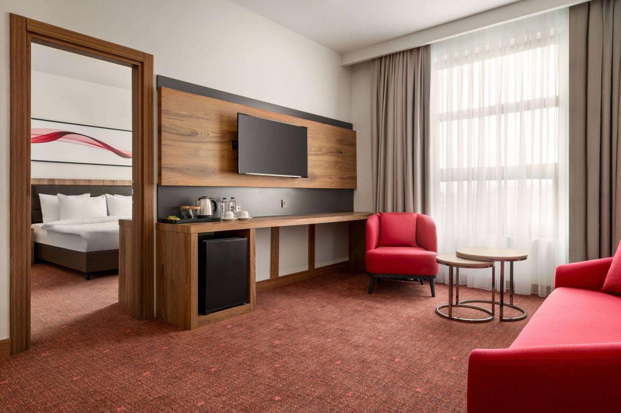 מלון בורסה Ramada By Wyndham Karacabey מראה חיצוני תמונה